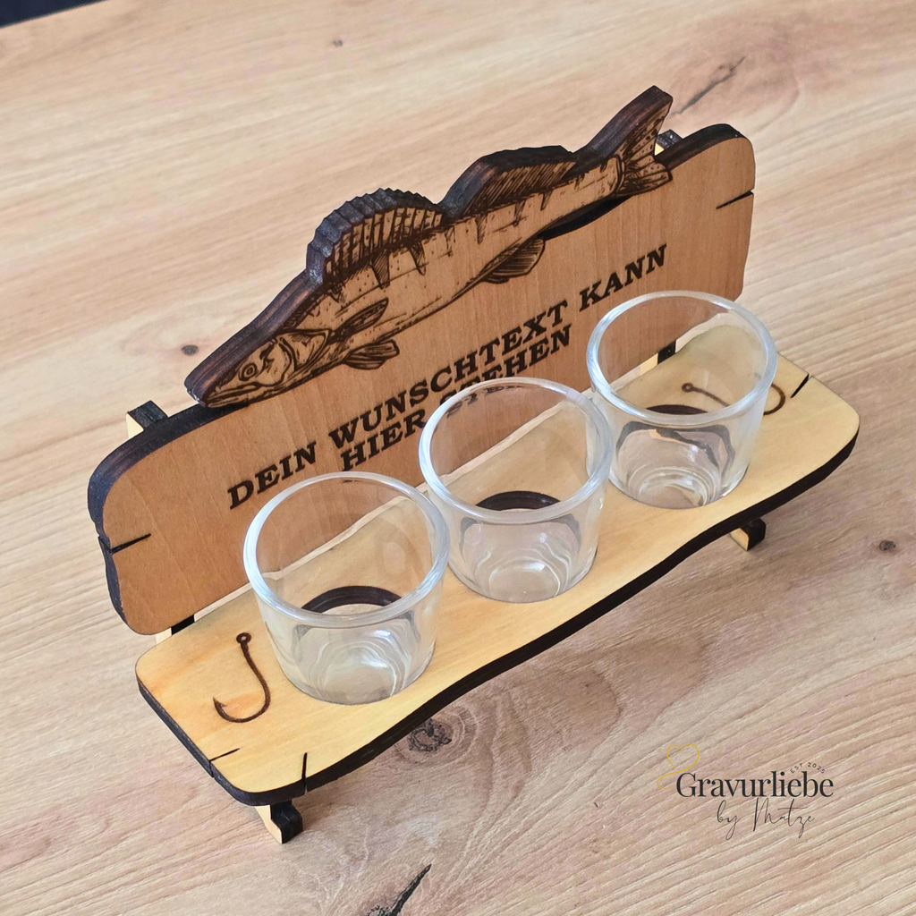 Personalisierte Zander-Schnapsbank aus Holz – Geschenk für Angler | 2er oder 3er Bank