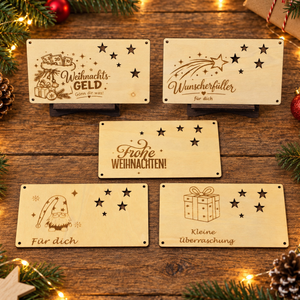 Fünf verschiedene Geldgeschenkkarten aus Holz zu Weihnachten mit Weihnachtsgeld Wunscherfüller Wichtel und Geschenk Motiven