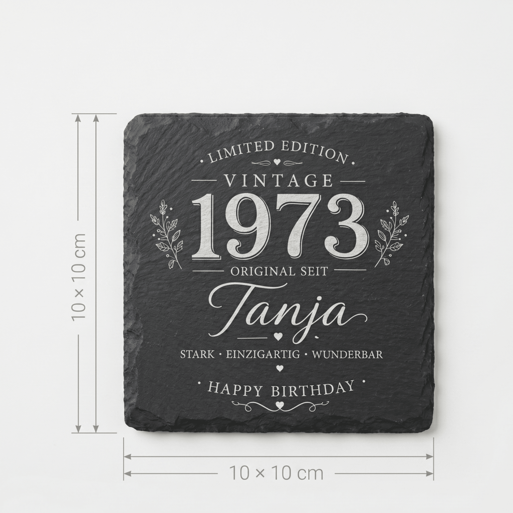 Personalisierte Schieferuntersetzer für Frauen mit Name & Jahr – Elegantes Geschenk im Vintage Design - Gravurliebe