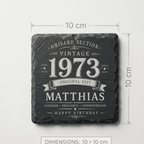 Personalisierte Schieferuntersetzer mit Name & Jahrgang – Vintage Geschenk für Männer als 2er, 3er oder 4er Set - Gravurliebe