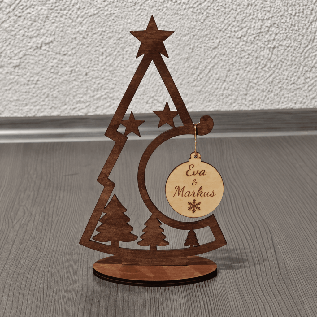 Personalisierter Weihnachtsbaum aus Holz mit Wunschgravur - Gravurliebe