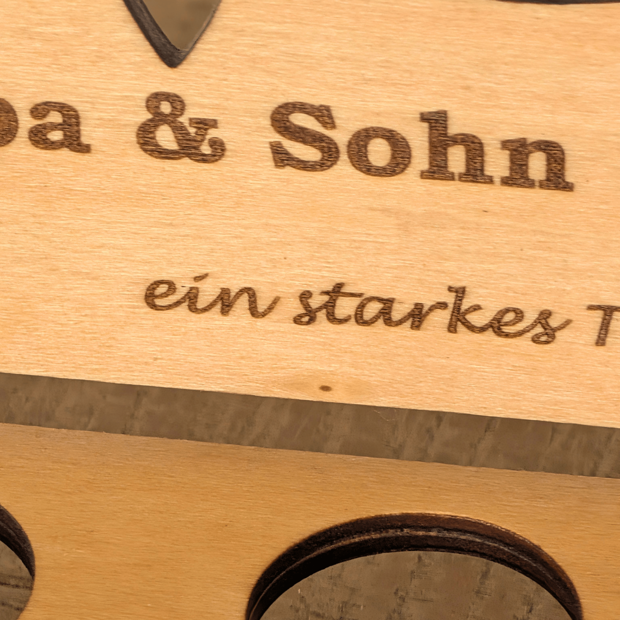 Schnapsbank Papa & Sohn personalisiert – Geschenk für Vater & Sohn mit Gravur - Gravurliebe
