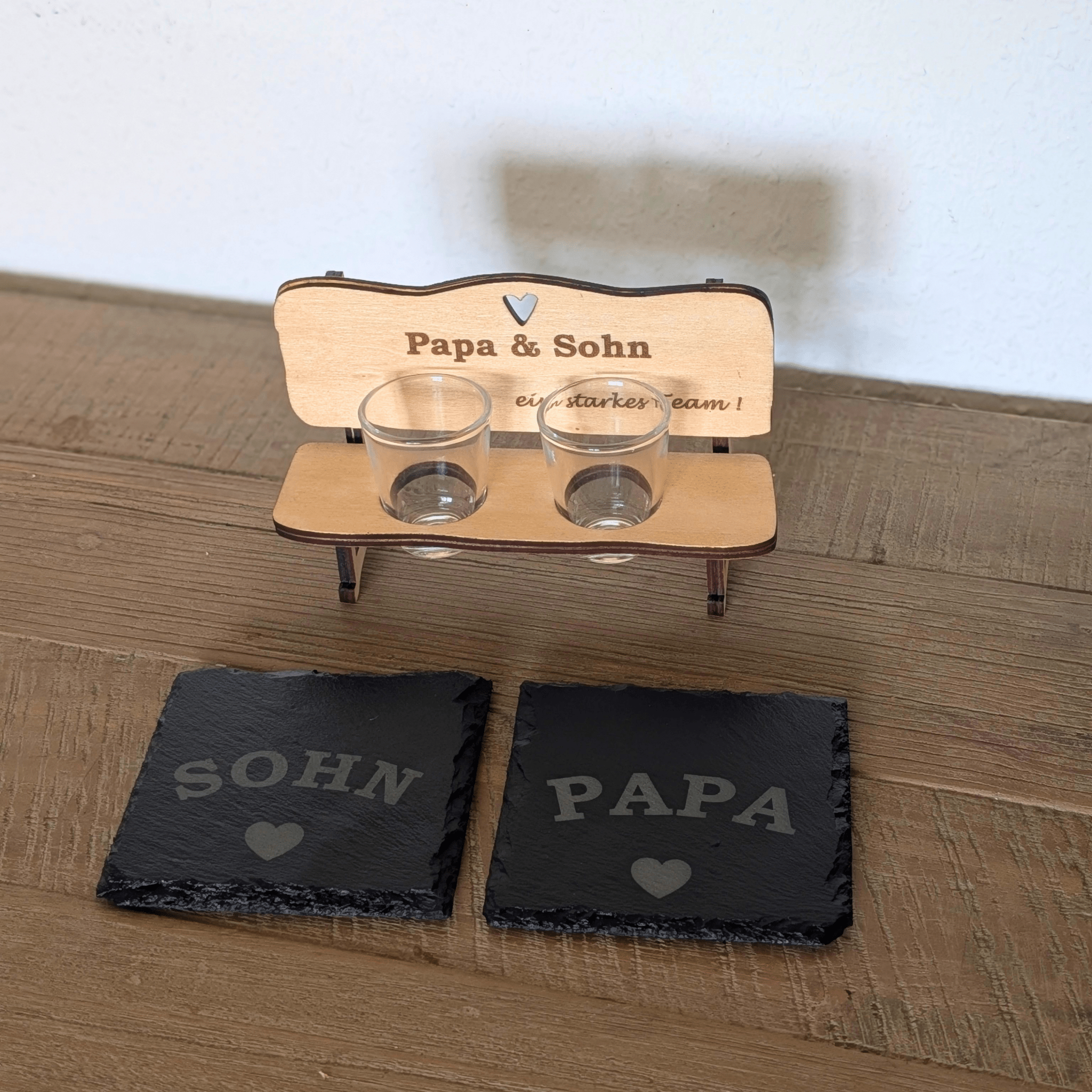 Schnapsbank Papa & Sohn personalisiert – Geschenk für Vater & Sohn mit Gravur - Gravurliebe