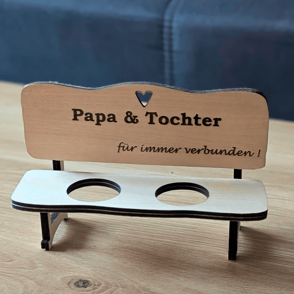 Schnapsbank Papa & Tochter – personalisiertes Geschenk aus Holz mit Gläsern & Untersetzern - Gravurliebe