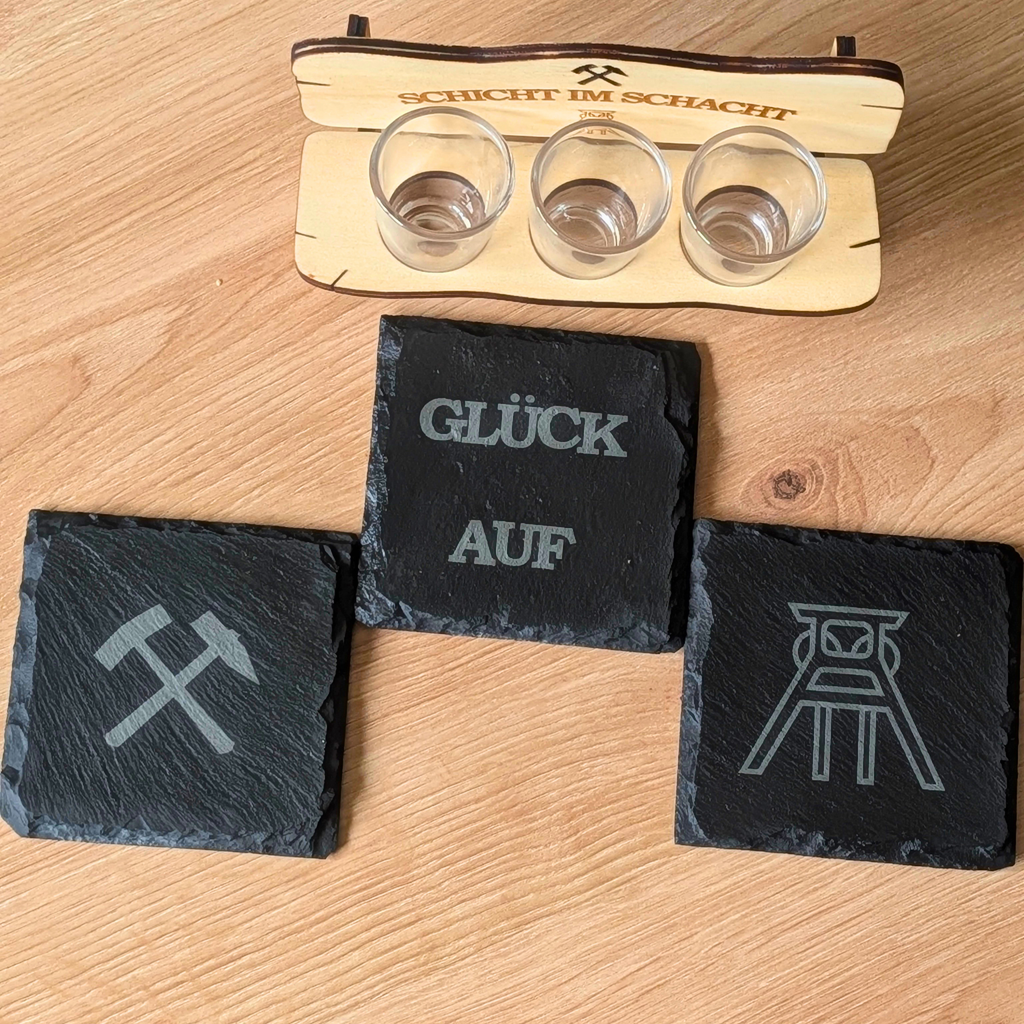 Ruhrpott Schnapsbank Schicht im Schacht mit drei Gläsern und gravierten Schiefer Untersetzern Geschenkidee