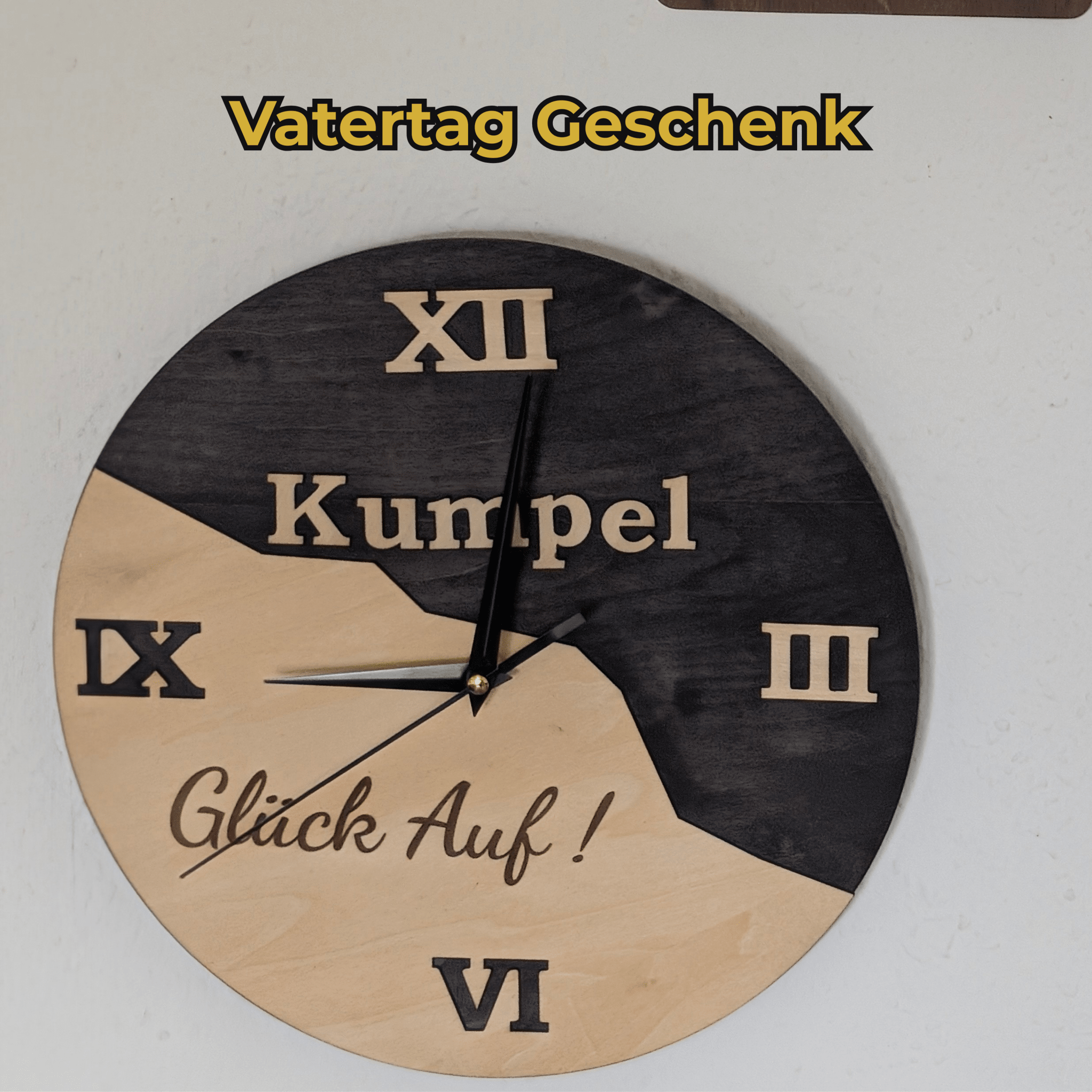 Ruhrpott Wanduhr aus Holz – Geschenk für Papa & Männer mit Bergbau Design - Gravurliebe
