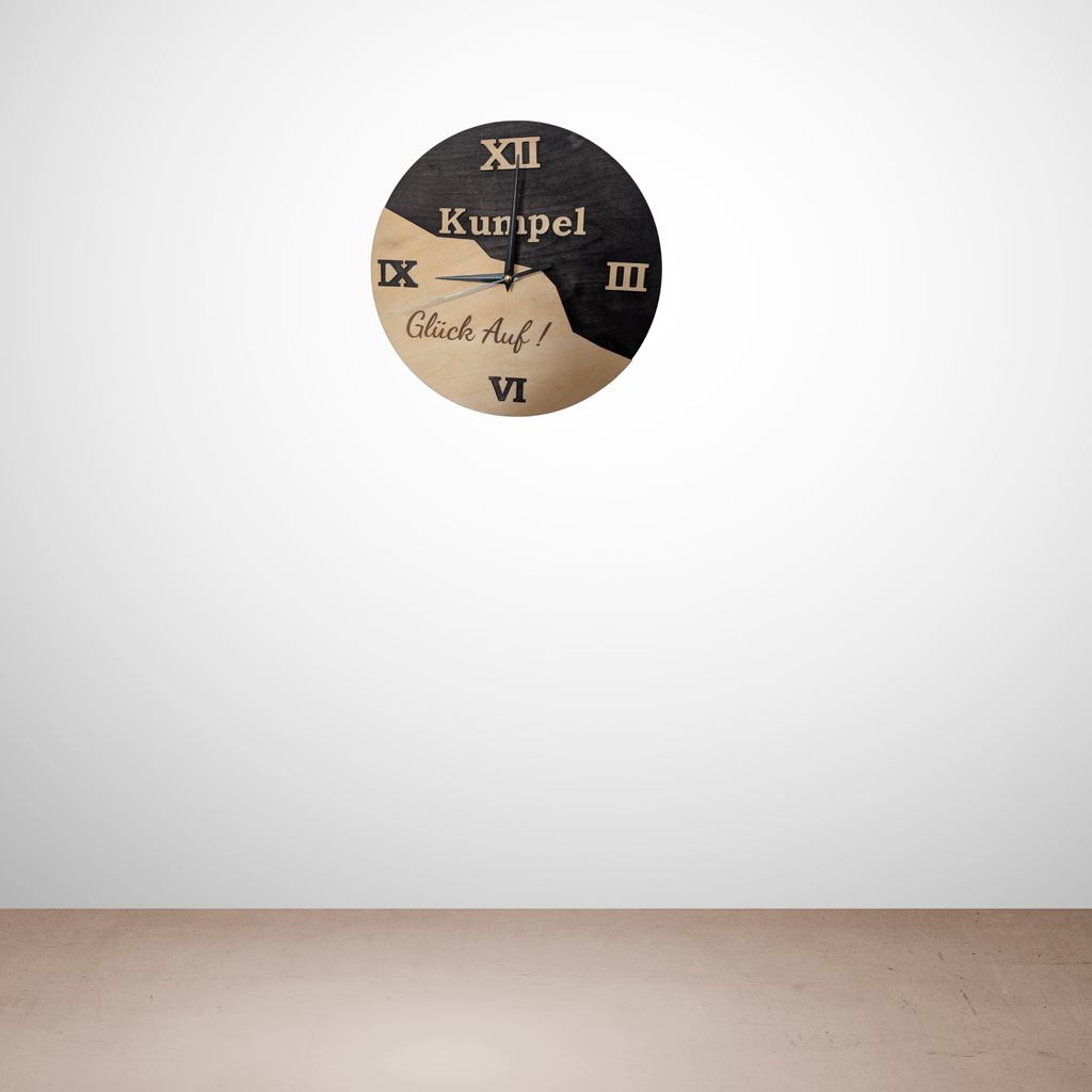 Ruhrpott Wanduhr aus Holz – Geschenk für Papa & Männer mit Bergbau Design