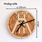 Wanduhr Förderturm aus Holz „Glück Auf“ – Ruhrpott Uhr im Bergbau-Stil | Geschenk für Kumpel & Malocher