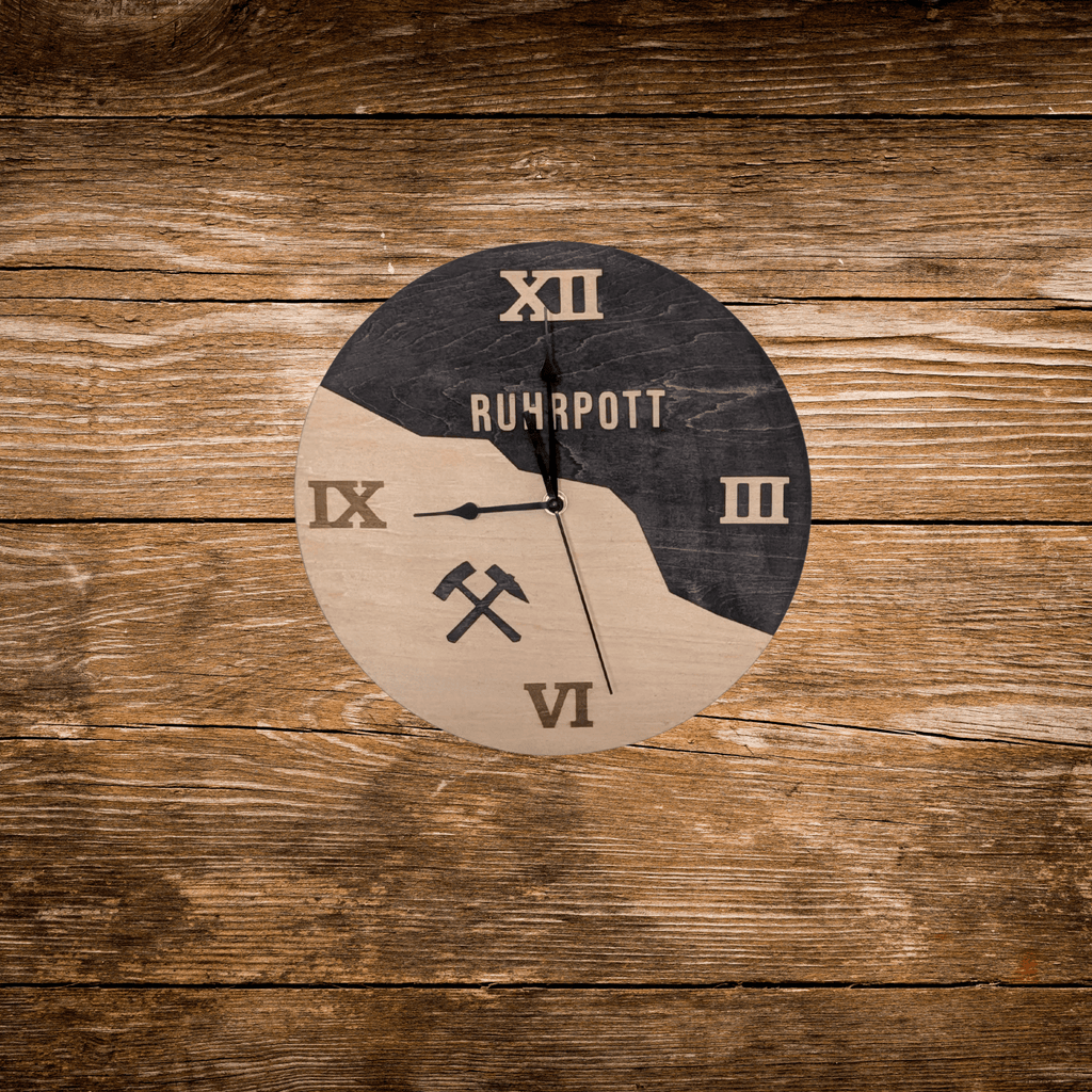 Ruhrpott Wanduhr aus Holz – Schlägel & Eisen – Geschenk für Männer - Gravurliebe