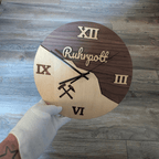 Ruhrpott Wanduhr aus Holz – Bergbau Design mit Schlägel & Eisen – Industrial Deko - Gravurliebe