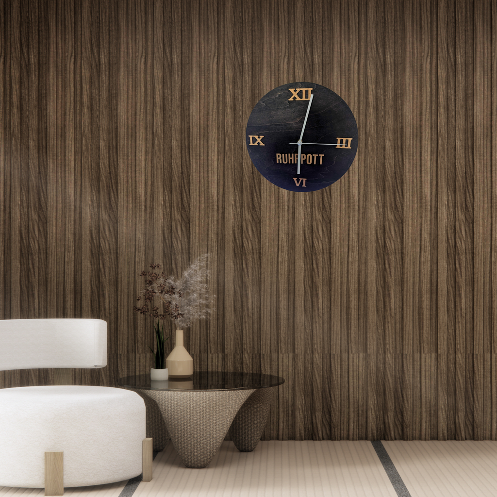 Ruhrpott Wanduhr aus schwarz gebeiztem Holz mit römischen Zahlen, moderne Geschenkidee für Männer oder Papa