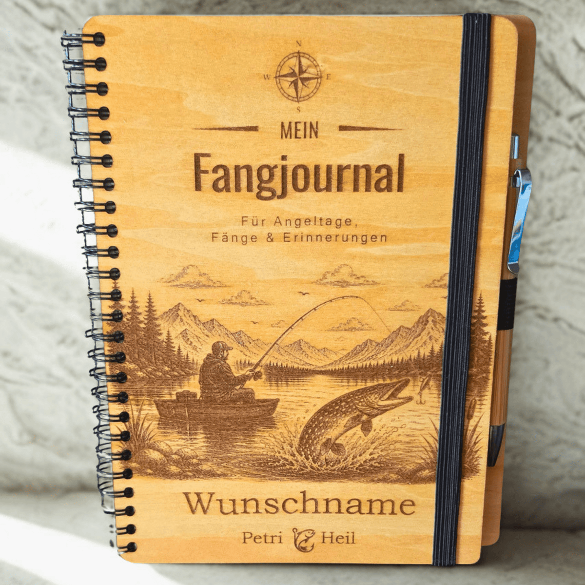Personalisiertes Fangbuch aus Holz – Premium Angeltagebuch mit Wunschname & Motivauswahl (Hecht / Angler) – Geschenk für Angler - Gravurliebe
