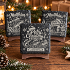 Personalisierte Schieferuntersetzer Angler „Petri Christmas“ – Weihnachtsgeschenk mit Wunschname - Gravurliebe